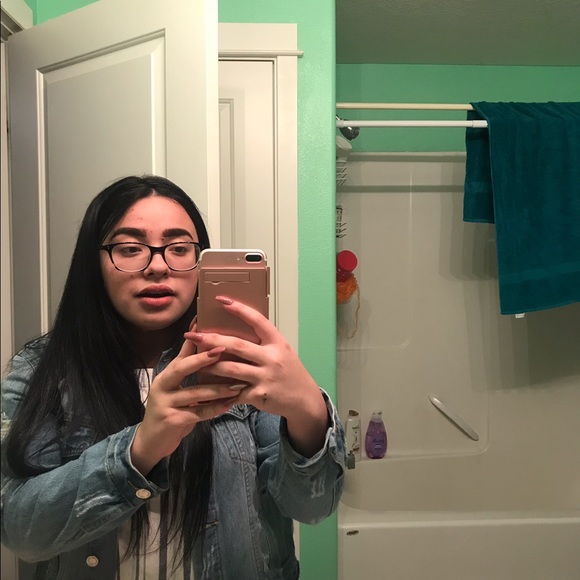 Meet your Posher, Lisbeth - Picture 1 of 1